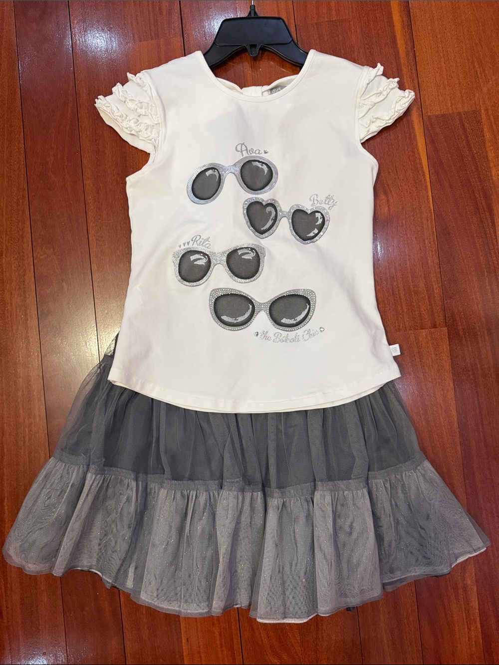 Outfit - Shirt and Skirt